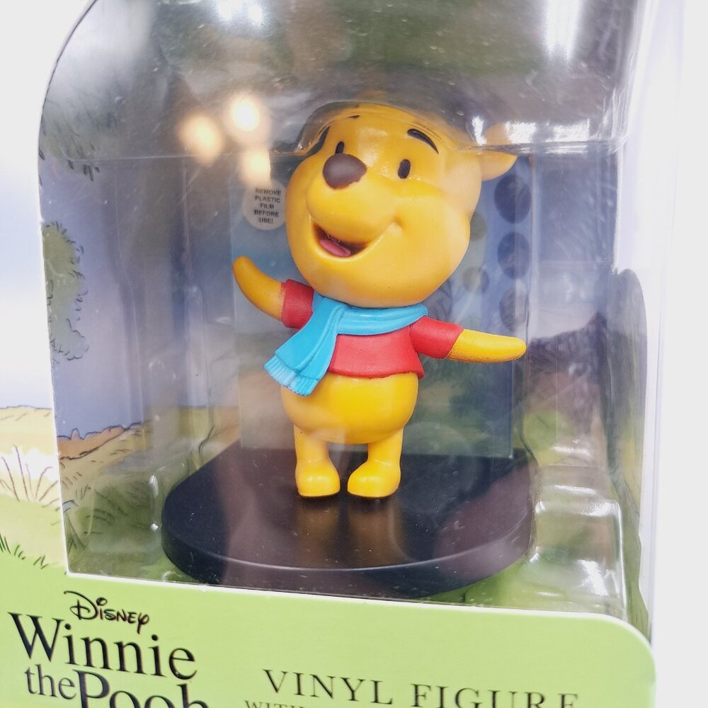 Disney Winnie The Pooh Blustery Day Smol Vinyl Figure With Acrylic Scene